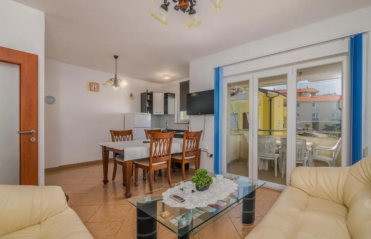Apartment Drago Cizici